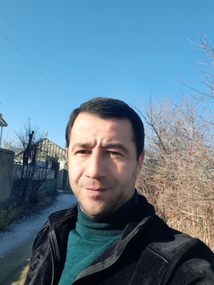  32789837  Varban, 42 ,    