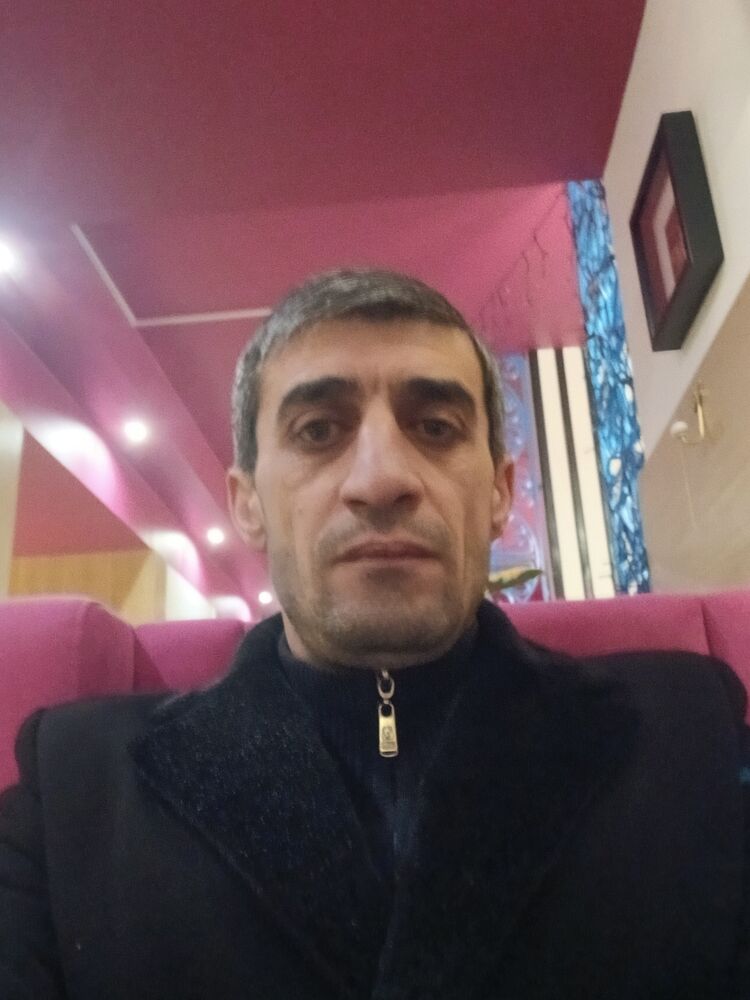  ,   Sargis, 44 ,   ,   