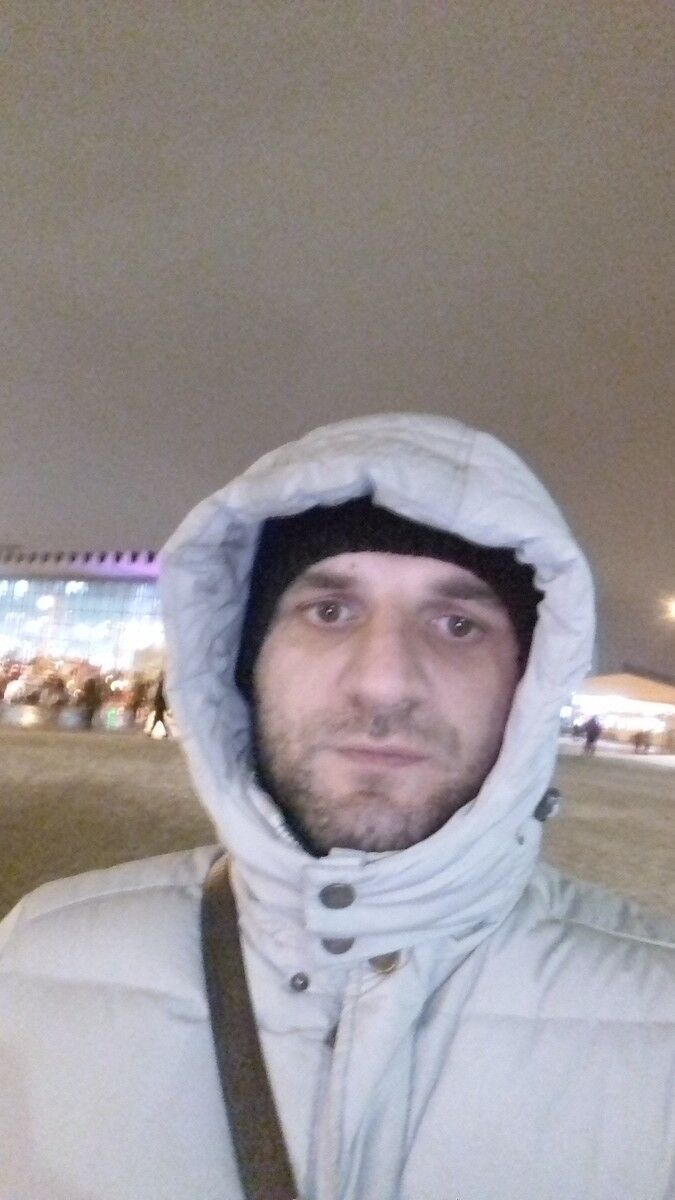  ,   Vito, 41 ,   
