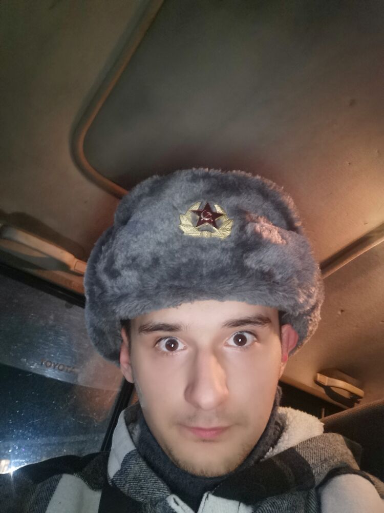  48032627  , 22 ,    