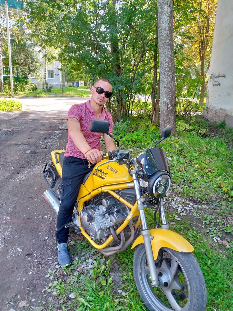  37498007  Andrey, 30 ,    