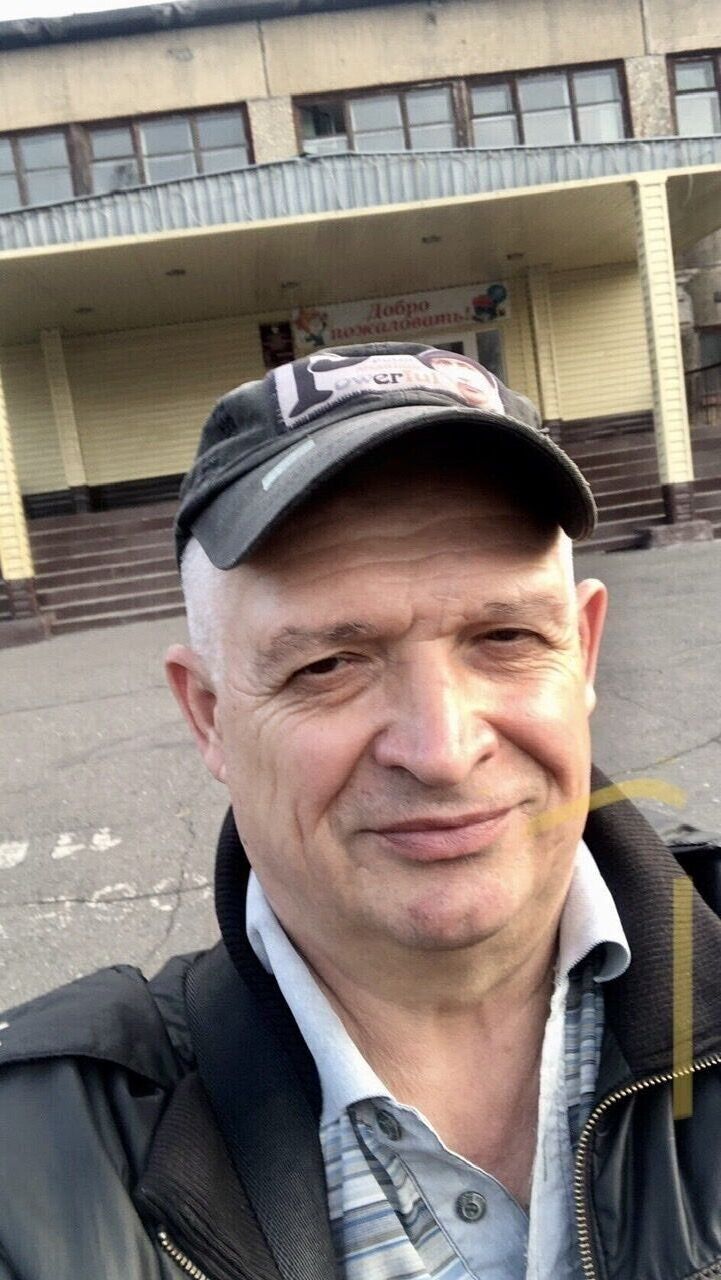  24682527  , 67 ,    