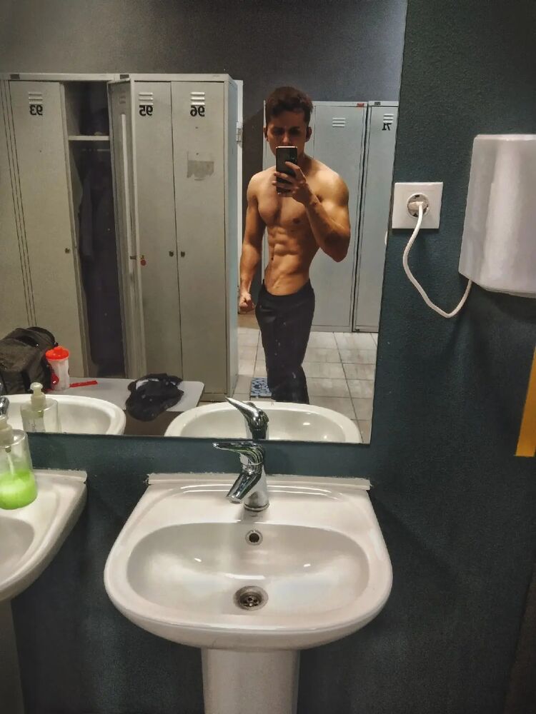  29629897  Gleb, 23 ,    