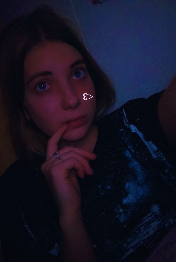  50739667  Angel, 19 ,    