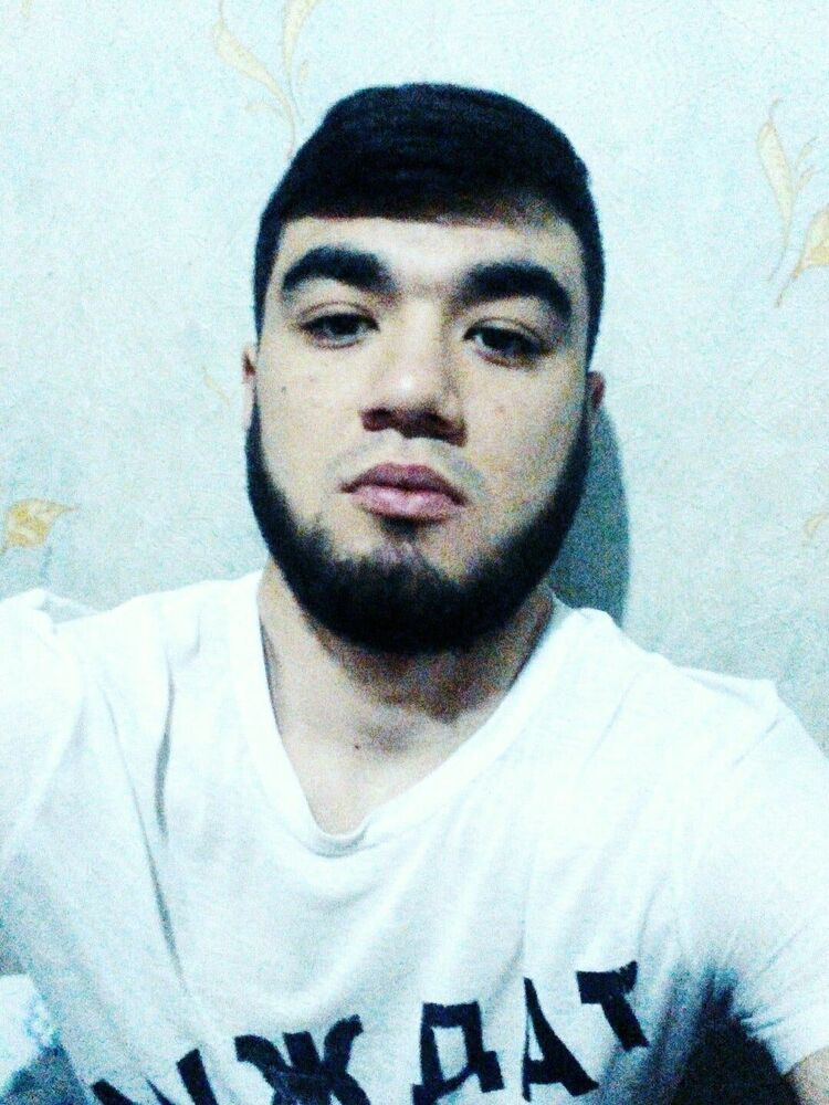  29288037  Erik, 27 ,    