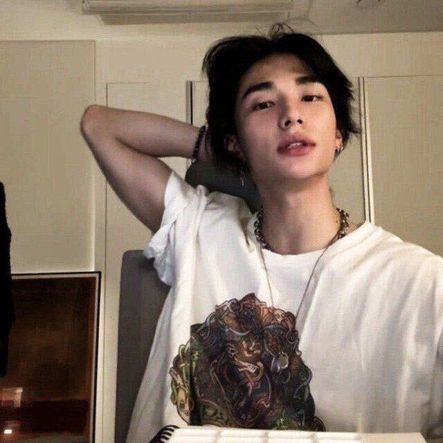 ,   Huynjin, 25 ,   ,   , c , 