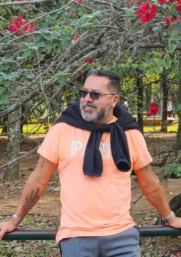  49002797  Steven Paul, 55 ,    