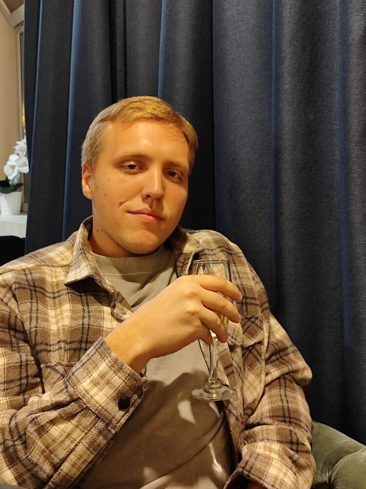 ,   Vladimir, 24 ,   c 