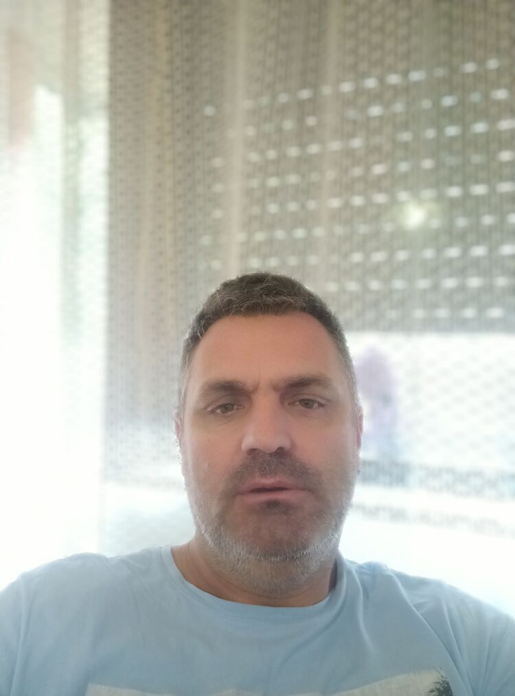  26736557  Goran, 50 ,    