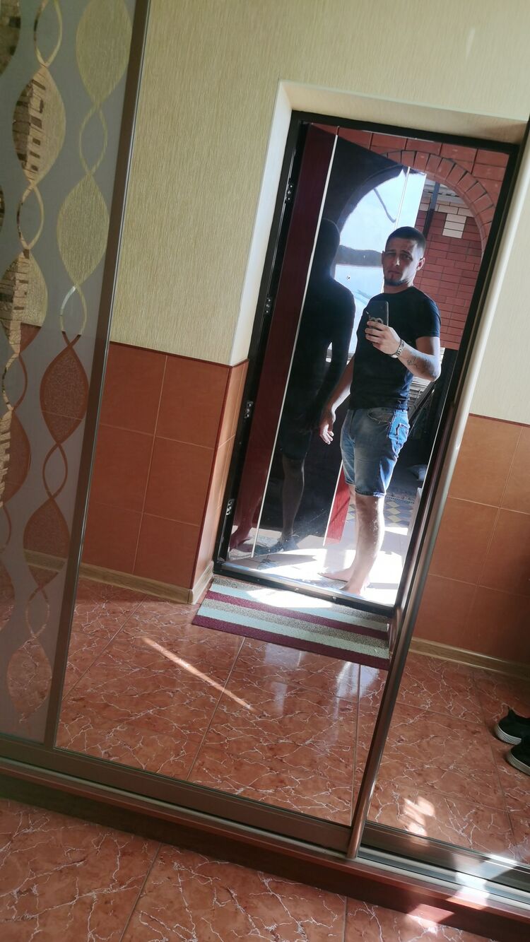  46413667  , 27 ,    