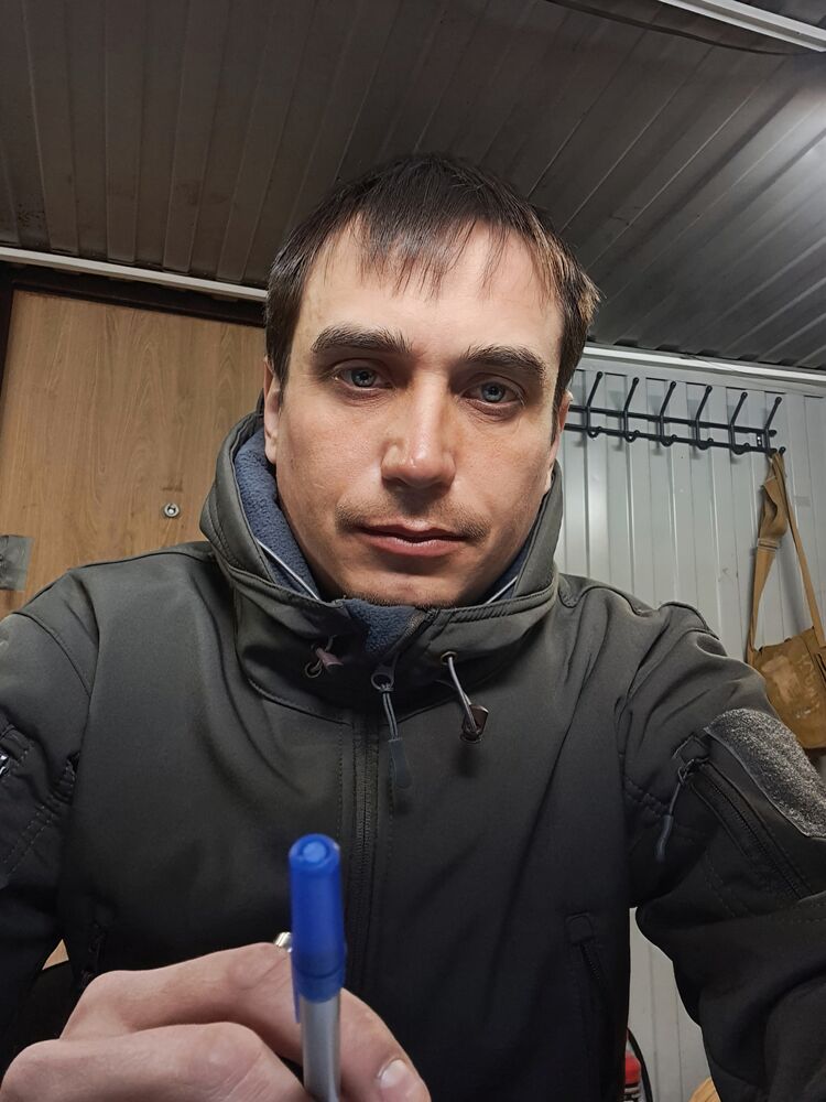  44923787  Denis, 36 ,    