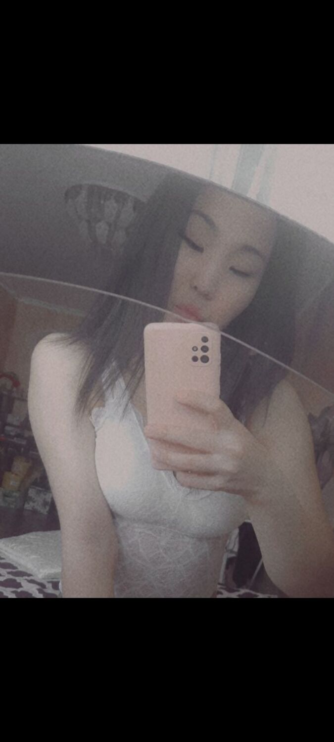  30045127  Arina, 24 ,    -