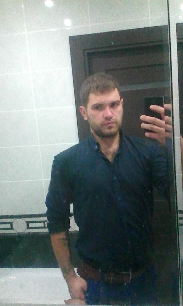  8303917  , 37 ,    
