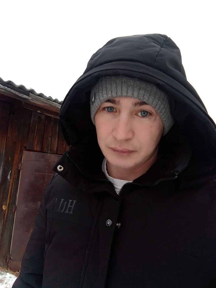  25154127  Ivan, 34 ,    