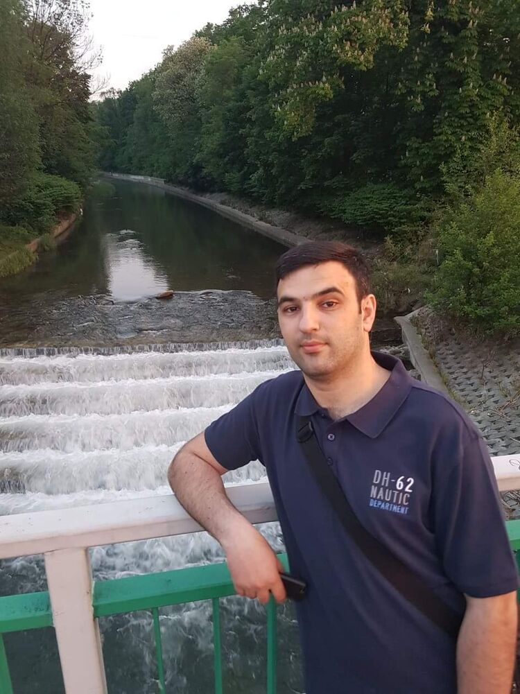  Malachov,   , 40 ,   ,   