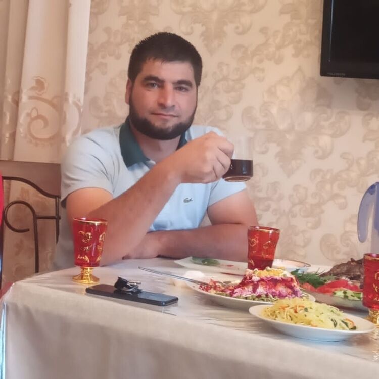  34949717  Aslan, 40 ,    