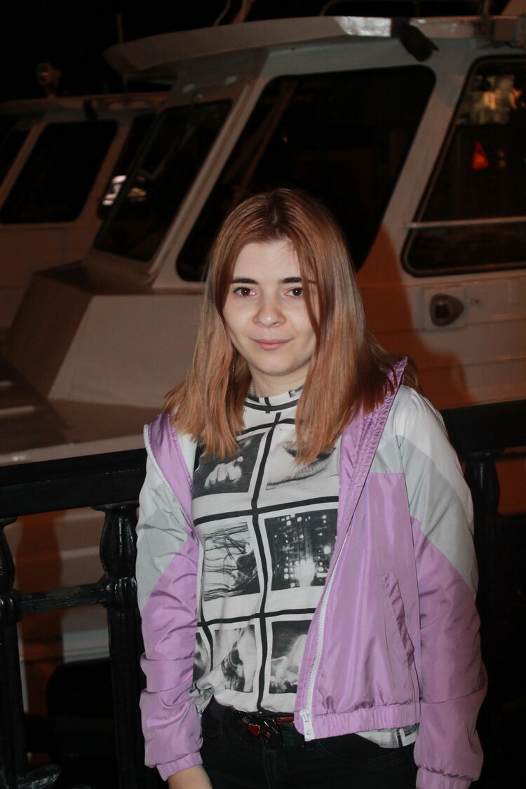  --,   , 25 ,   c 