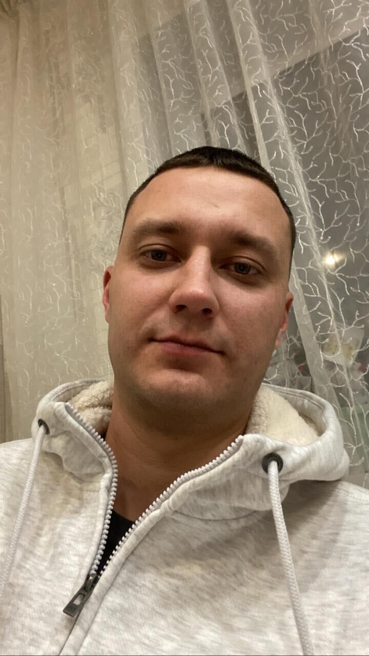  45223447  Alex, 31 ,    