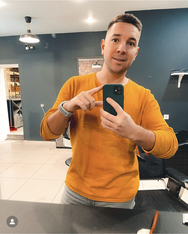  29083677  Danik, 39 ,    