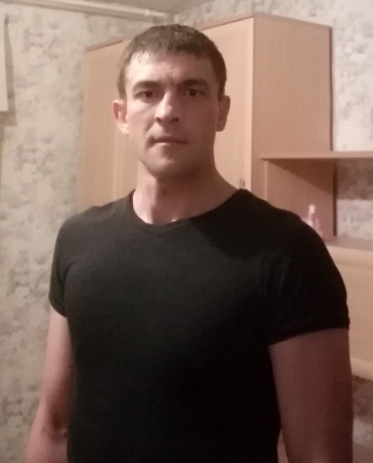  52516467  Slava, 39 ,    