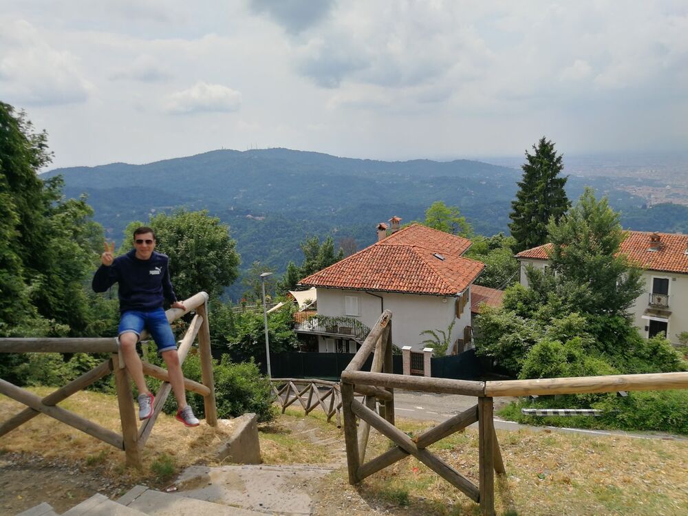  ,   Arturas, 38 ,   ,   , c 