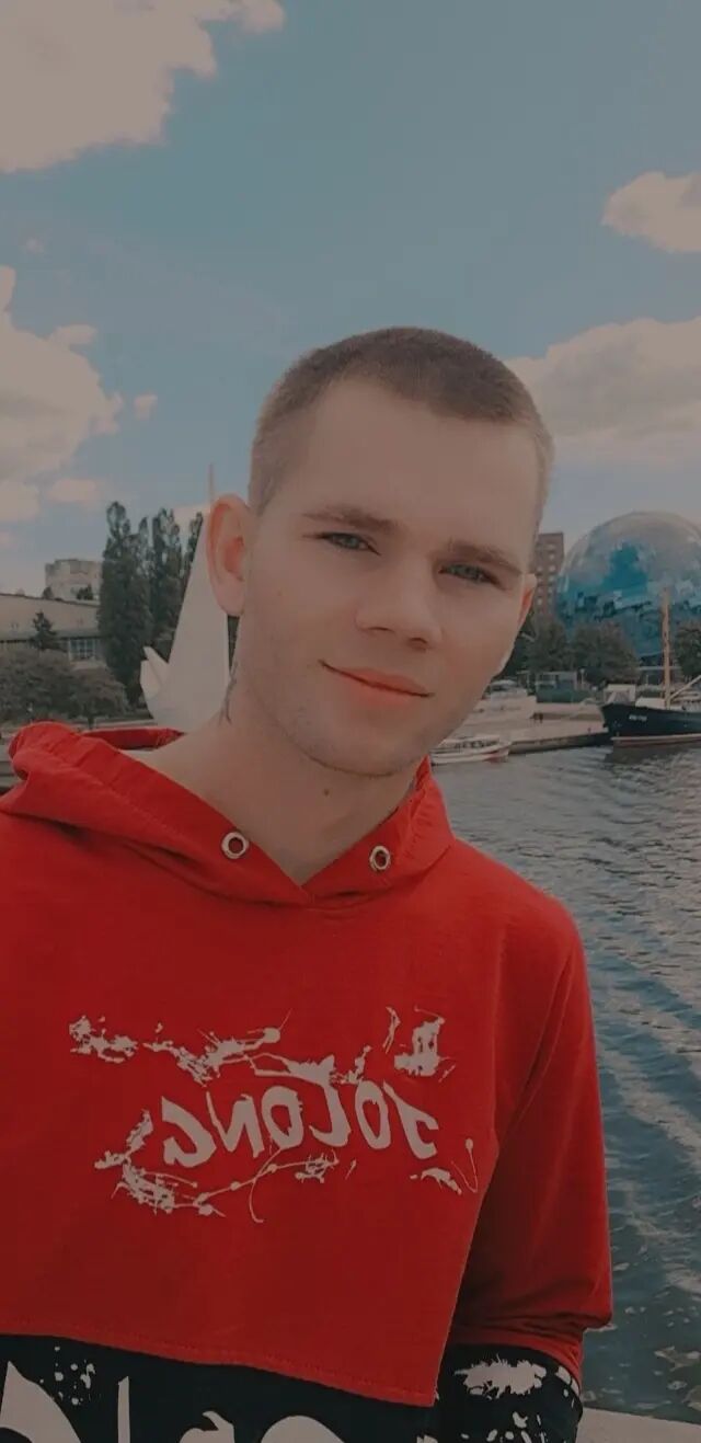  36972737  , 28 ,    