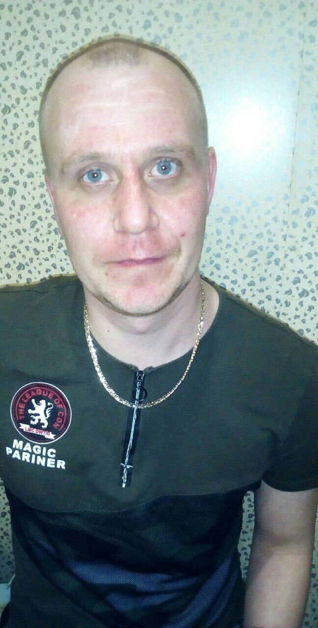  45614607  Vasily, 37 ,    