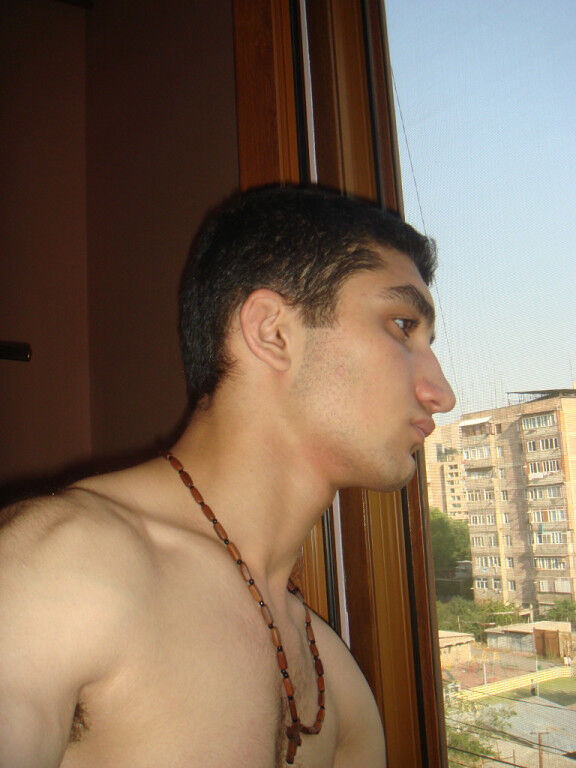  4428157  Karlen, 35 ,    