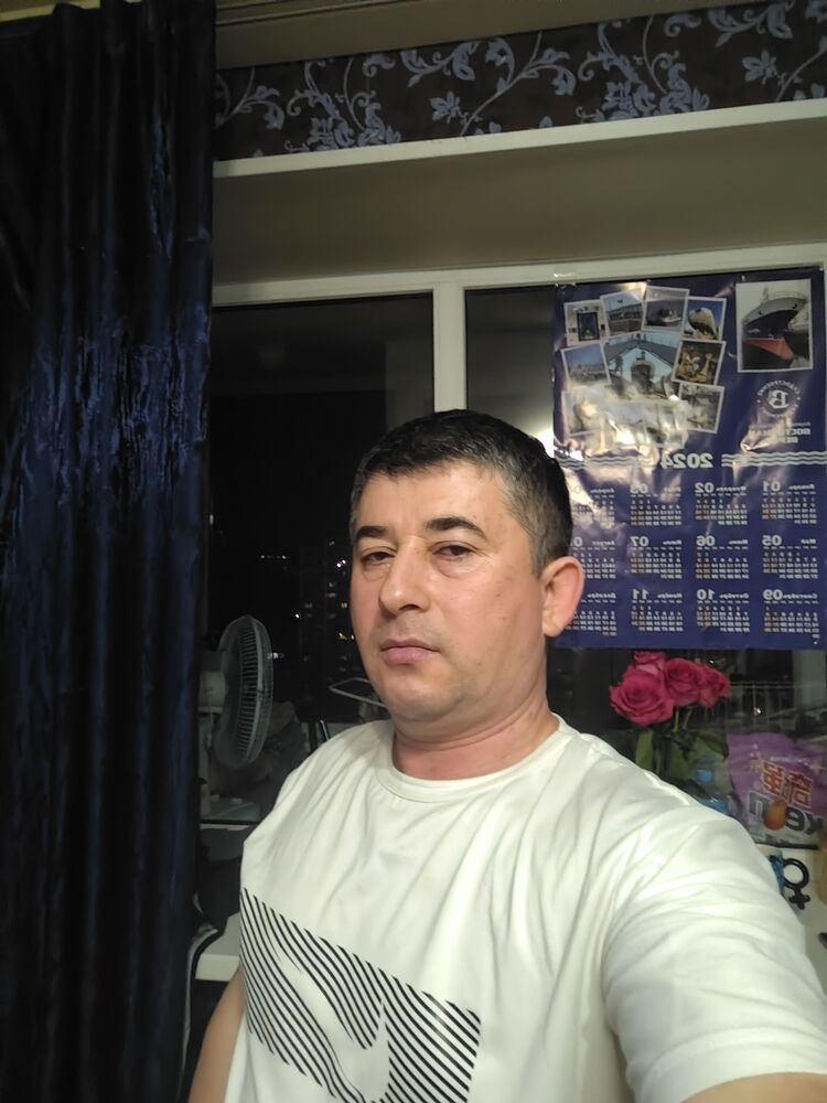  49611757  , 46 ,    