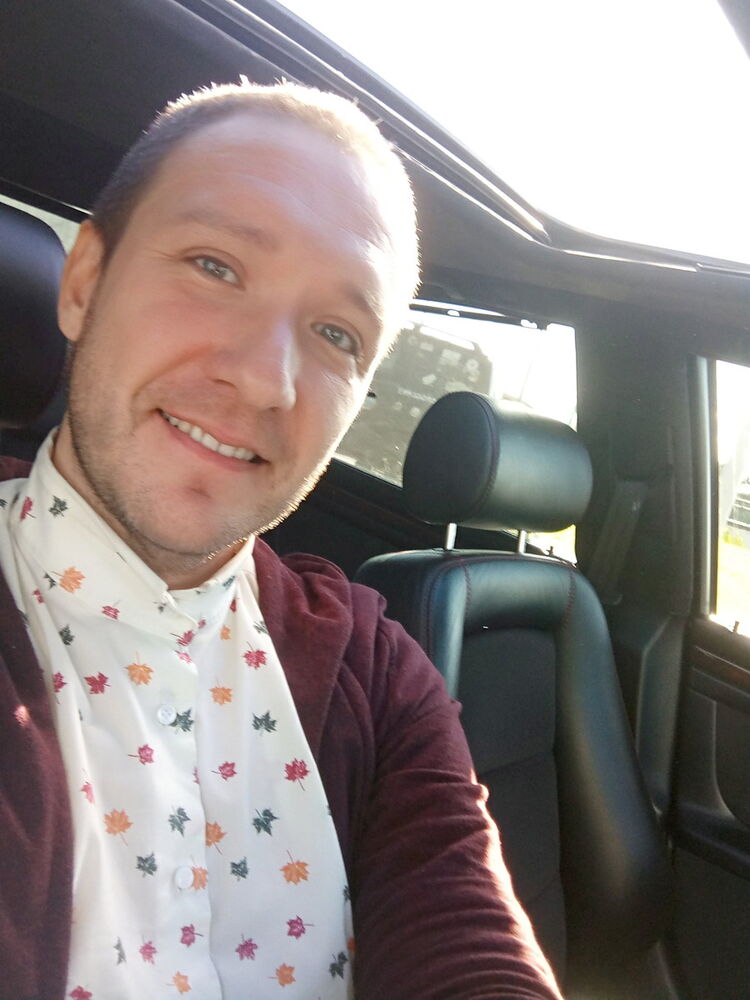  ,   Alex, 40 ,   