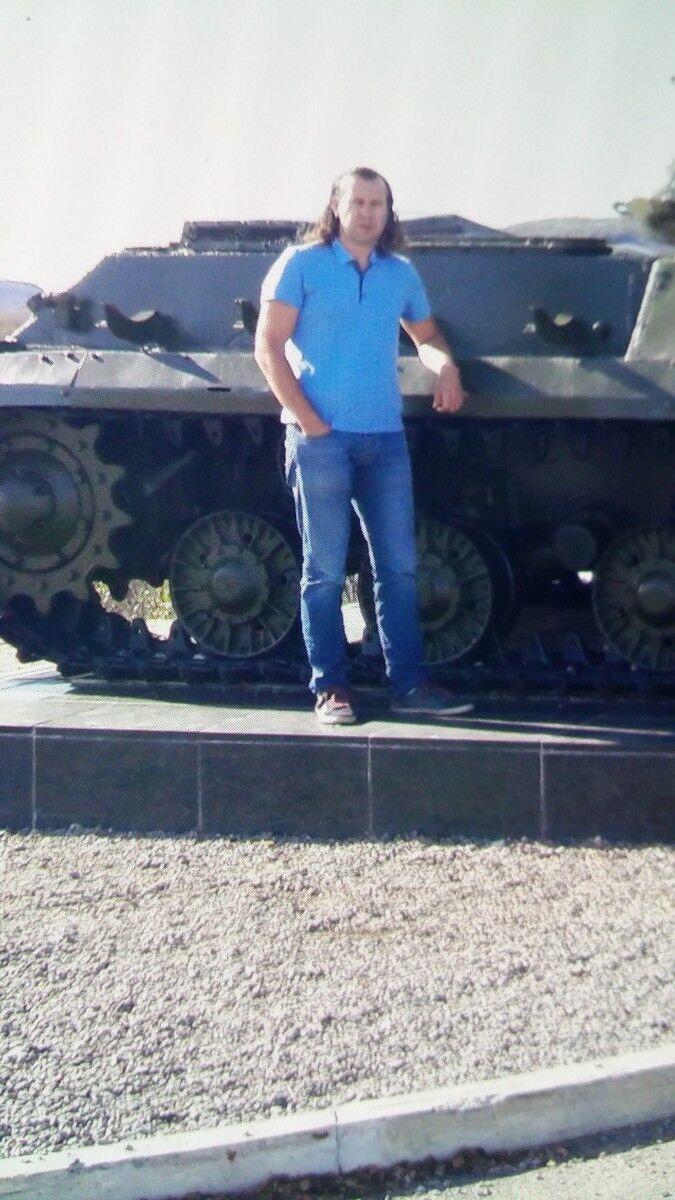  8290487  Rokas, 42 ,    -