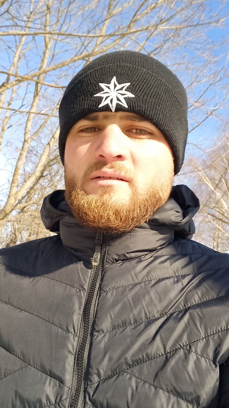  -,   Ismoil, 25 ,   c 