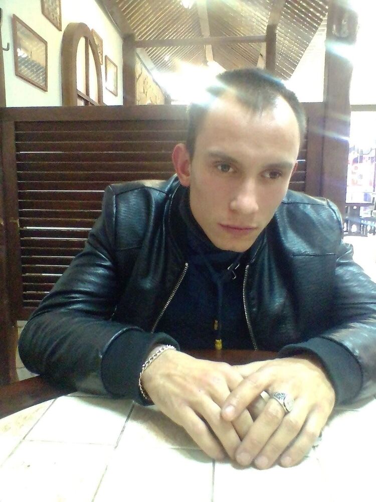  24651747  Alexey, 29 ,    