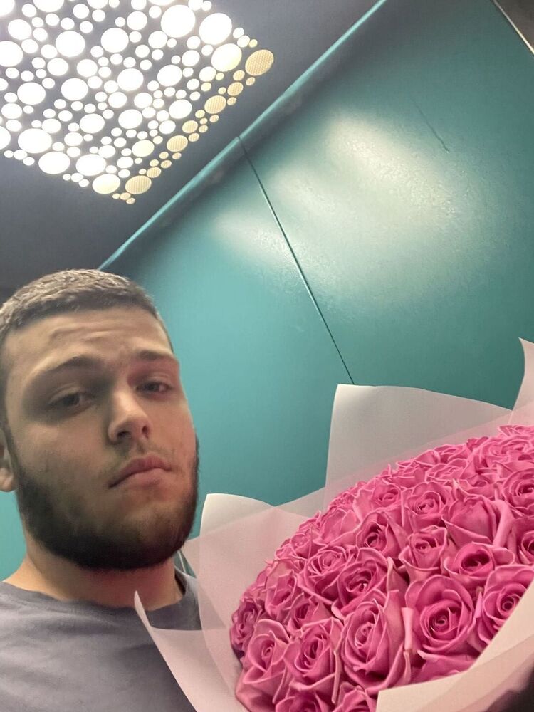  35716587  , 20 ,    