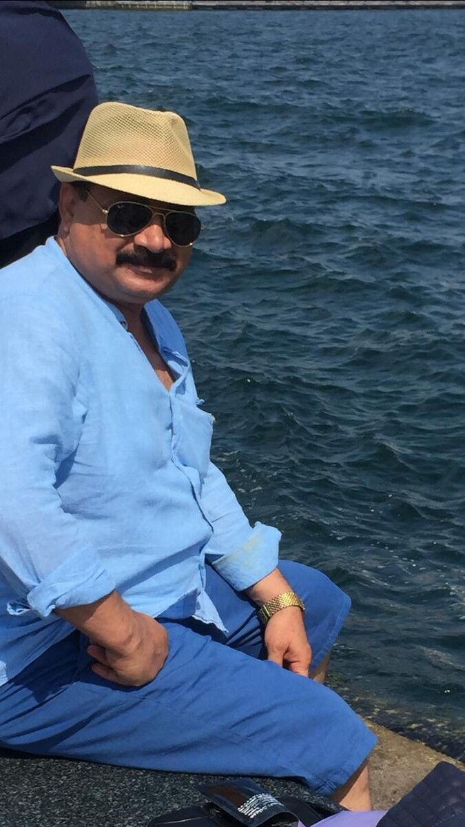  ,   Montser, 62 ,   ,   , c 