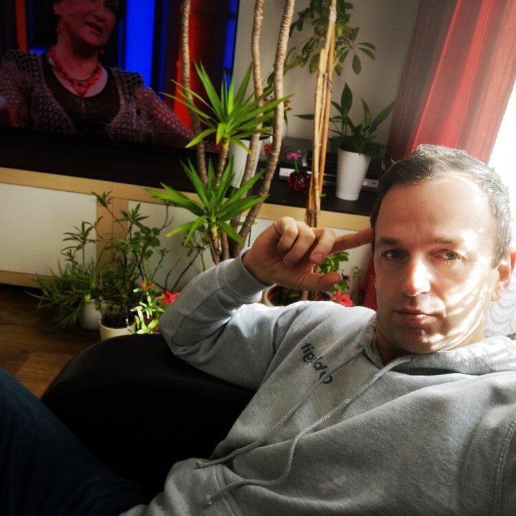  ,   GG, 45 ,   ,   , c 