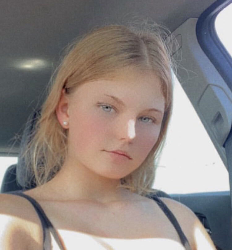  29773367  Veronika, 21 ,    