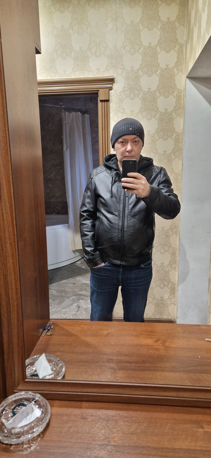  48859107  , 42 ,    --