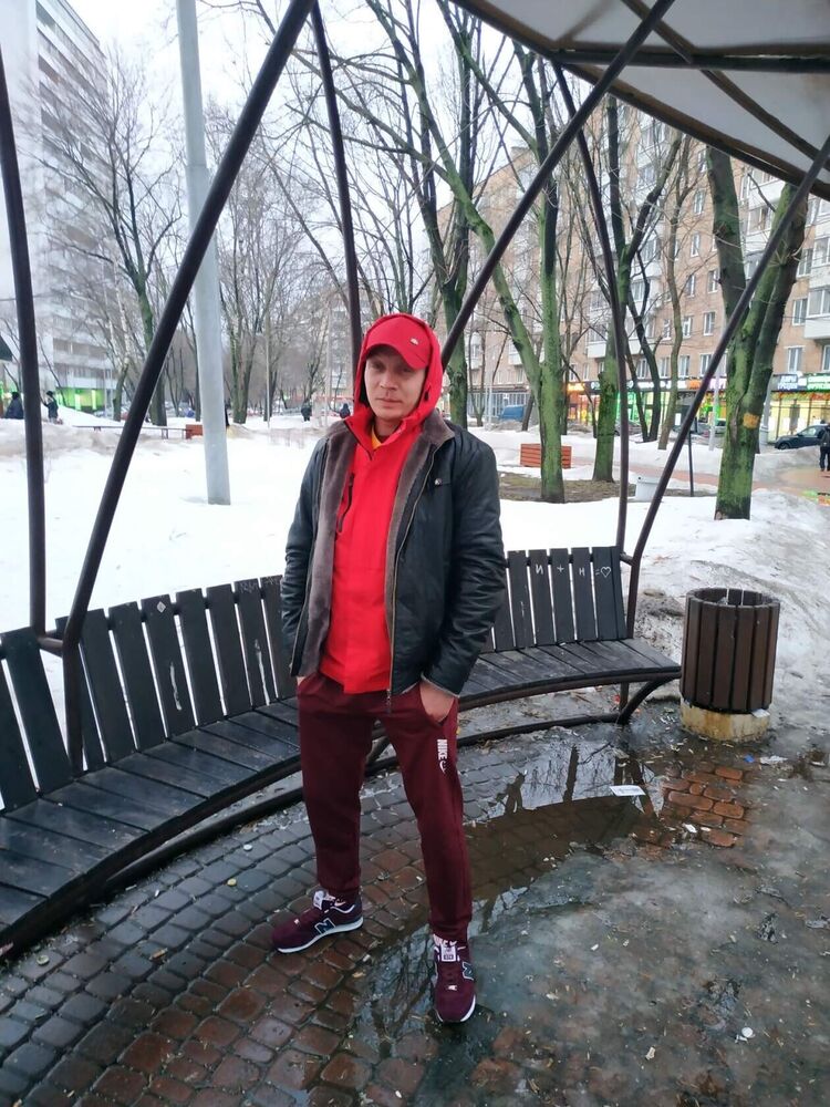  ,   Roman, 28 ,   ,   
