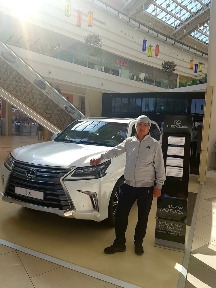  13961857  Akhmet, 38 ,    