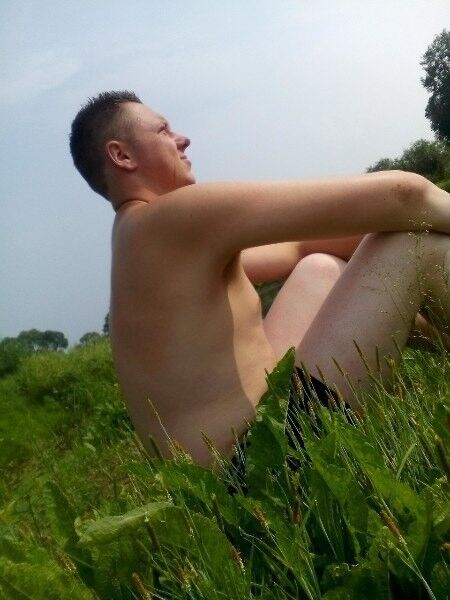  17673257  Sergej, 30 ,    