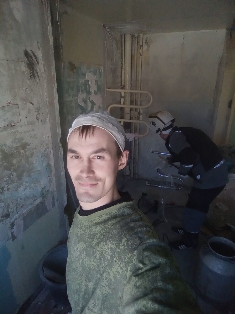 24778407  , 35 ,    