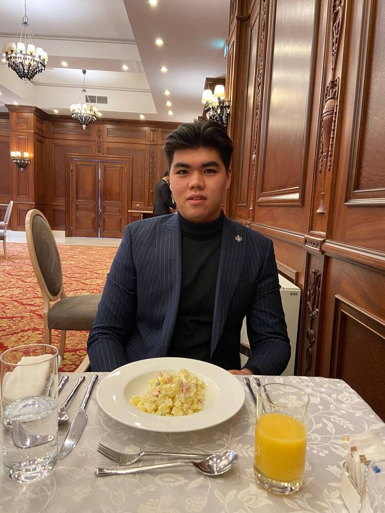  ,   Sultan, 26 ,   ,   