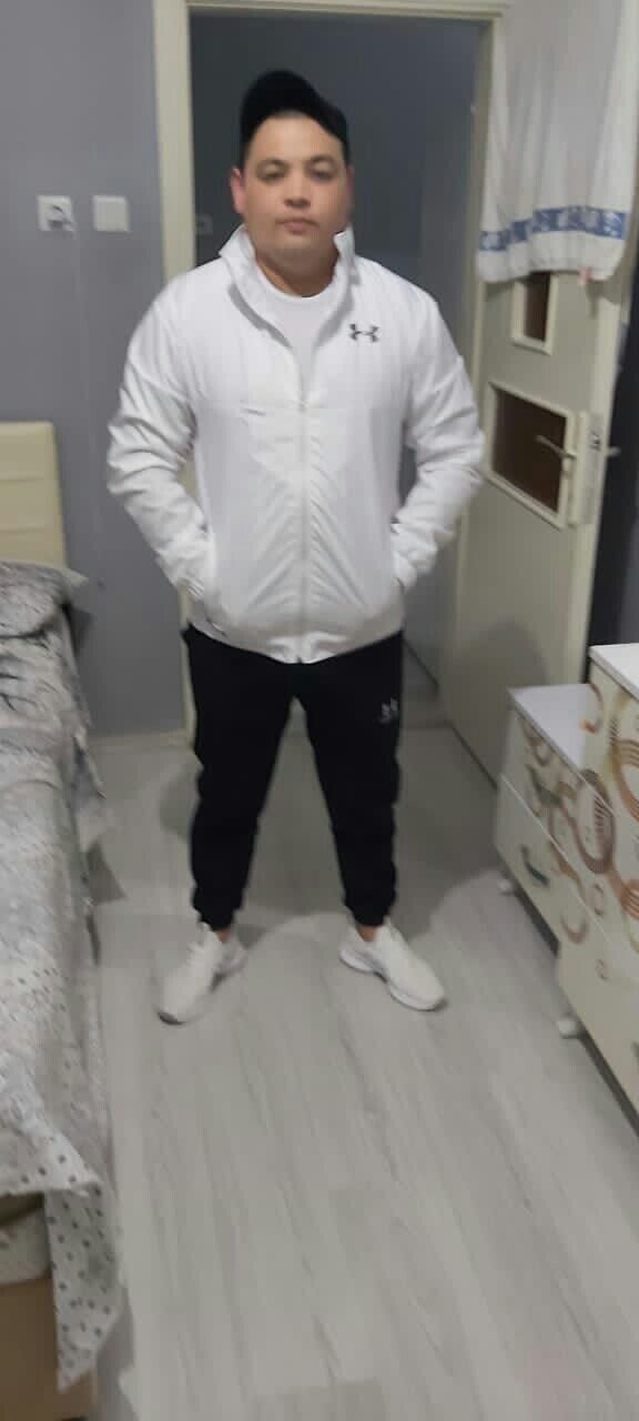  ,   Ali, 33 ,   ,   