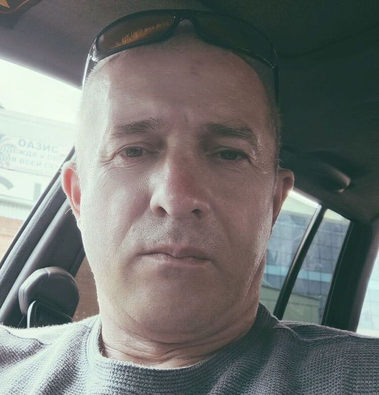 53221527  , 46 ,    -