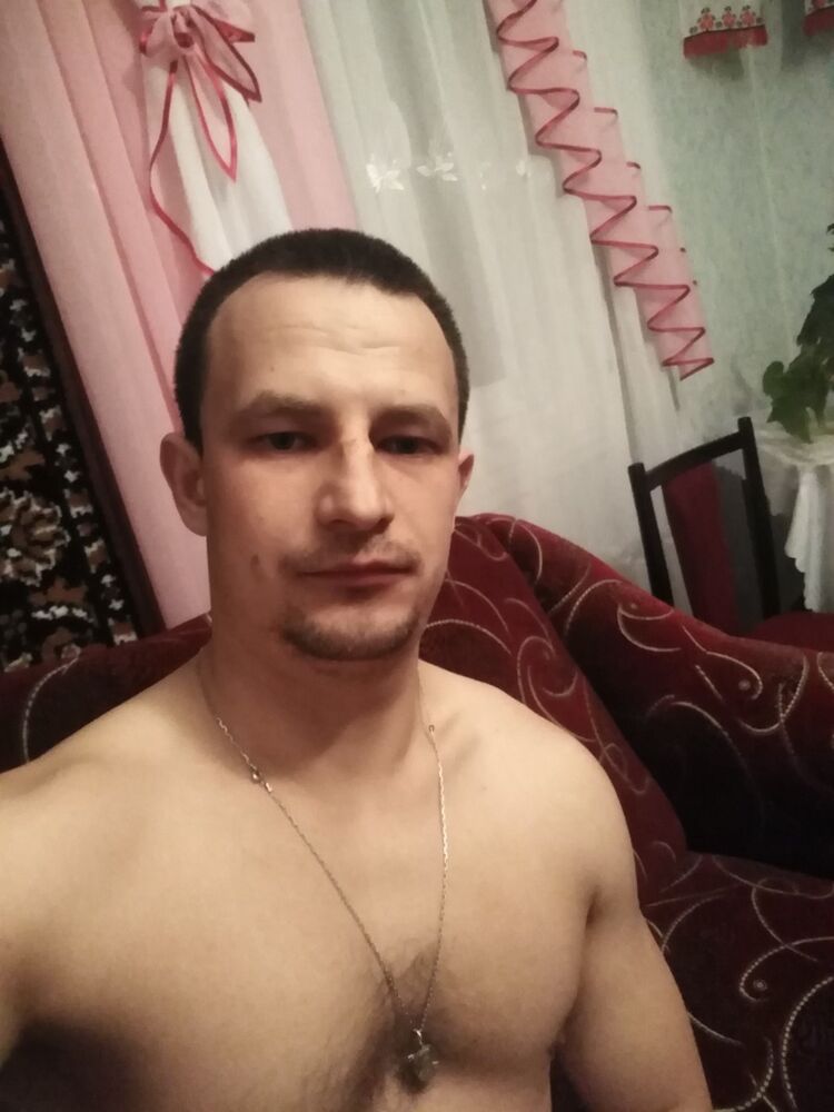  15627177  Dmitry Graf, 35 ,    