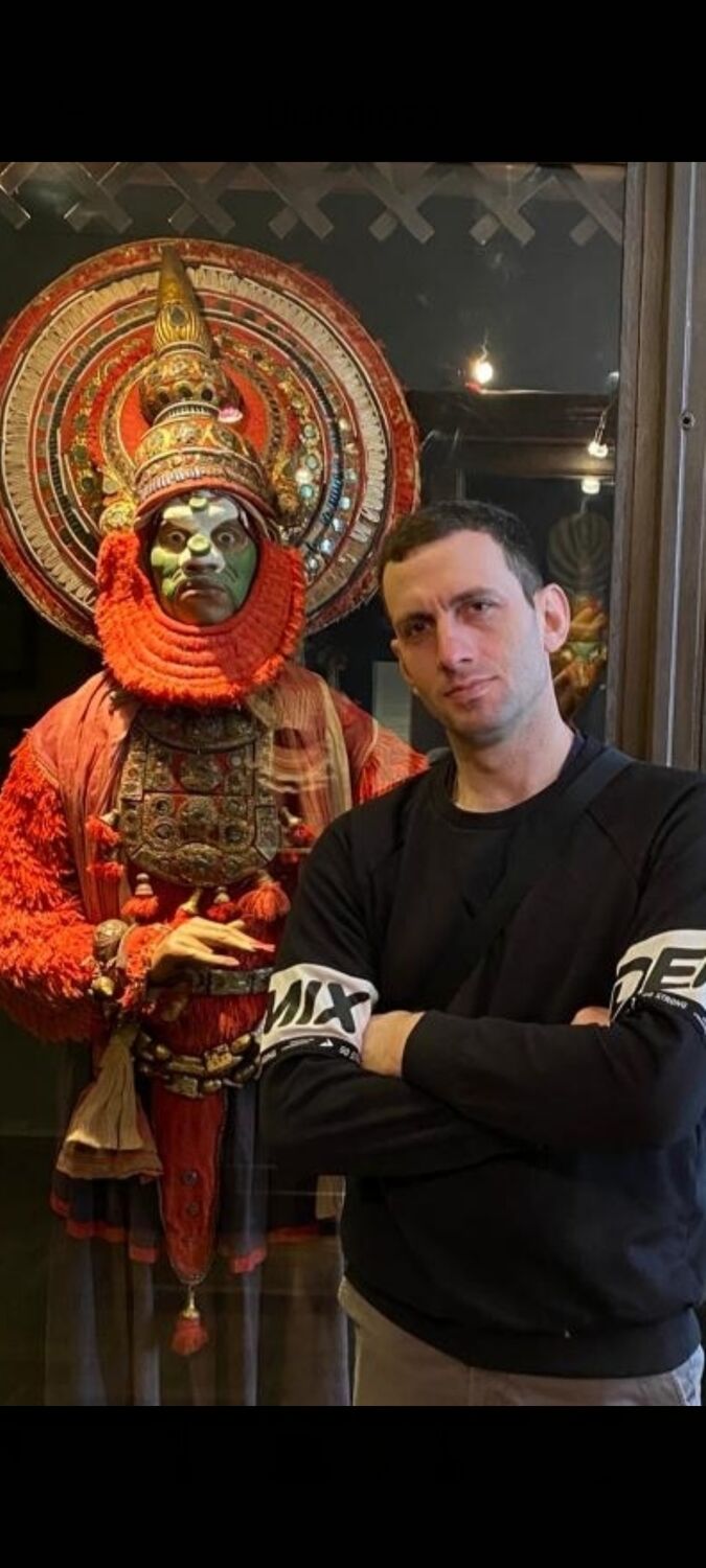 ���������� ������������, ���� ������� Maks, 43 ����, ������������ ��� ������, ����� � ���������