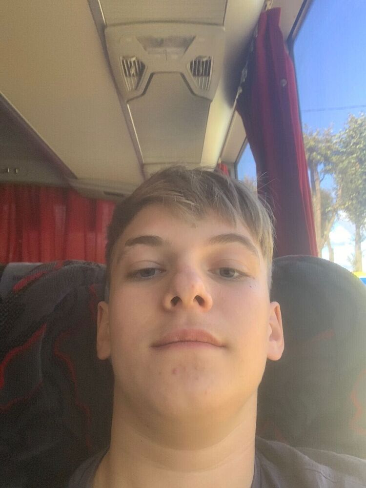  52144327  , 18 ,    Rishon Leziyyon