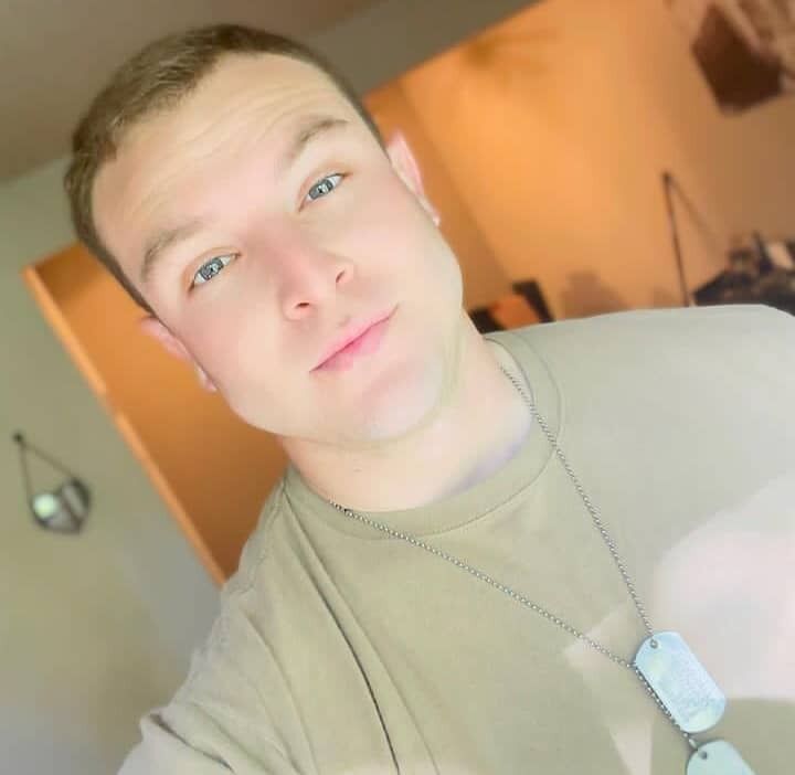  43395147  Daniel Mark, 42 ,    