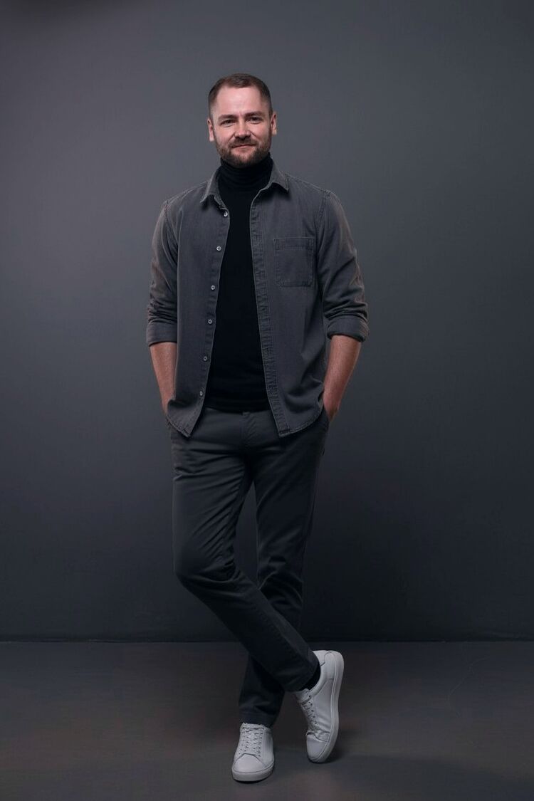  54788817  Alexander, 30 ,    